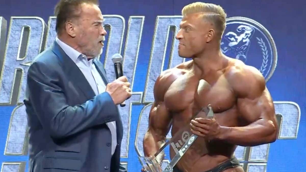 Urs remporte le prix du meilleur poseur à l'Arnold Classic 2024