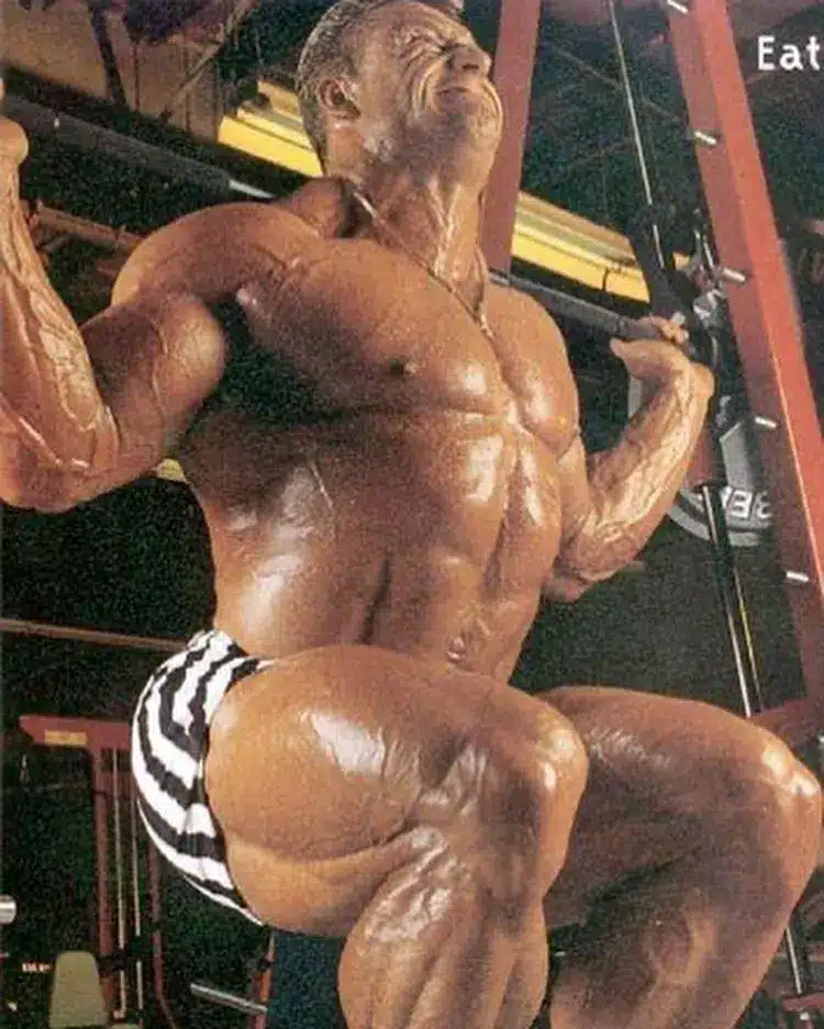 Dorian Yates fait du squat Dorian Yates fait du squat