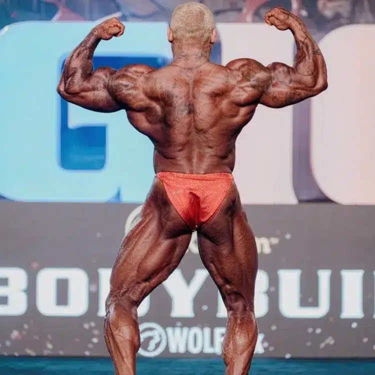 Danny Broadhurst est de retour Danny Broadhurst est de retour