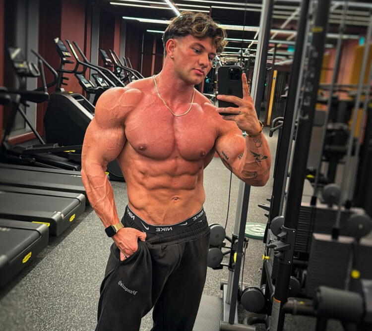 Bodybuilder Tristan Barnes Bodybuilder Tristan Barnes