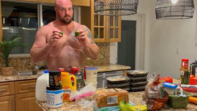 Mitchell Hooper révèle son régime alimentaire en groupage dans la préparation pour 2025 Arnold Strongman Classic & World's le plus fort du monde - Fitness Volt
