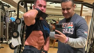 Rich Gaspari montre un pack de six déchiquetés à 61 ans : « Aucune excuse » – Fitness Volt