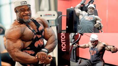 La retouche finale du haut du corps de Brandon Curry et poussent pour améliorer la stimulation musculaire pendant la semaine de pointe avant Arnold Classic - Fitness Volt