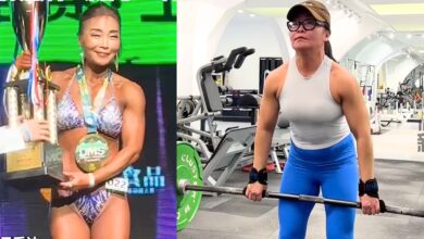 «Muscle Grandma», 55 ans, remporte le premier concours de musculation après 20 ans de formation, batte les plus jeunes concurrents - Fitness Volt