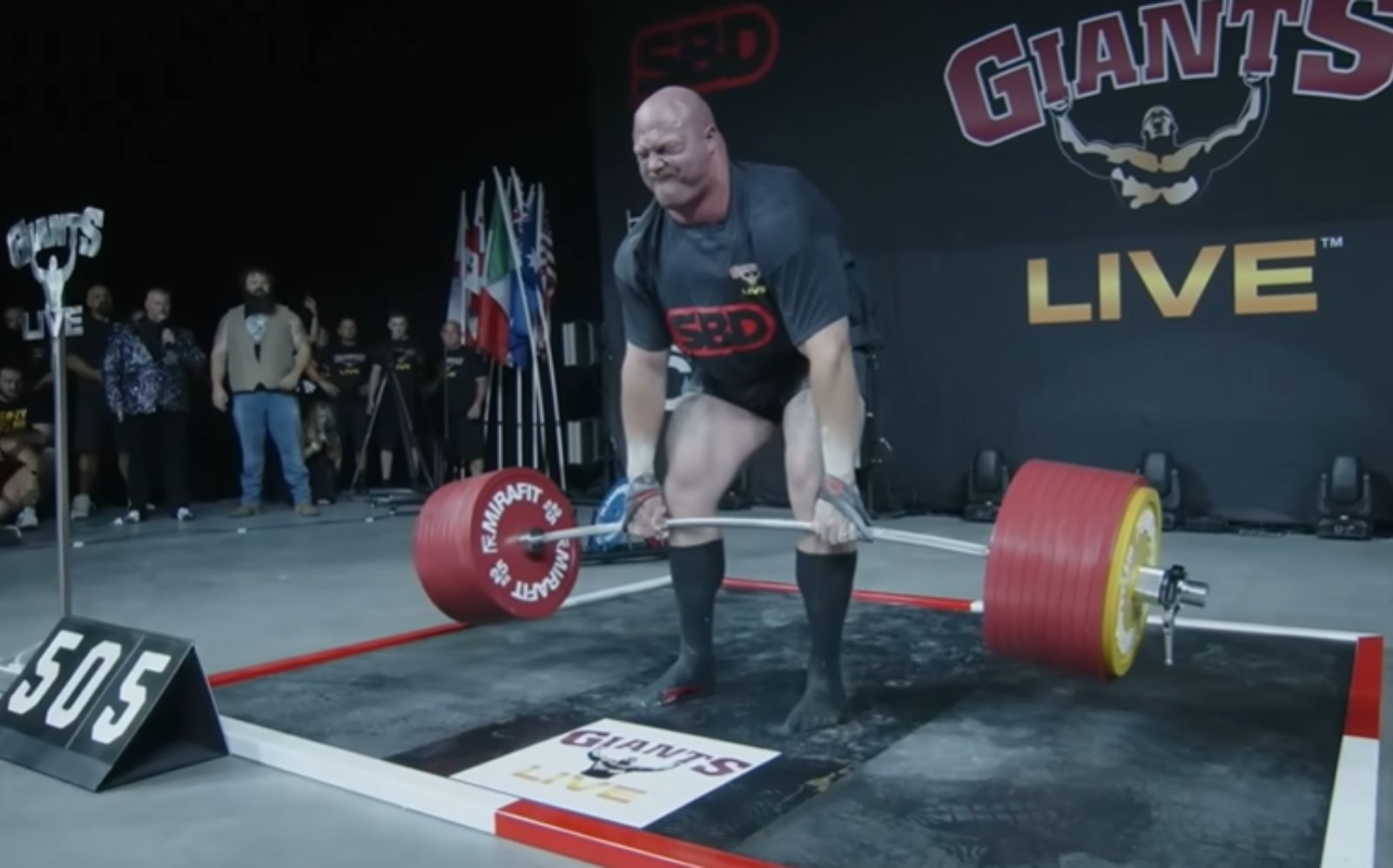 Mitchell Hooper annonce la tentative de record du monde de soulevé de terre en septembre: «Je vais tirer 505 kg (1 113,3 lb)» - Fitness Volt