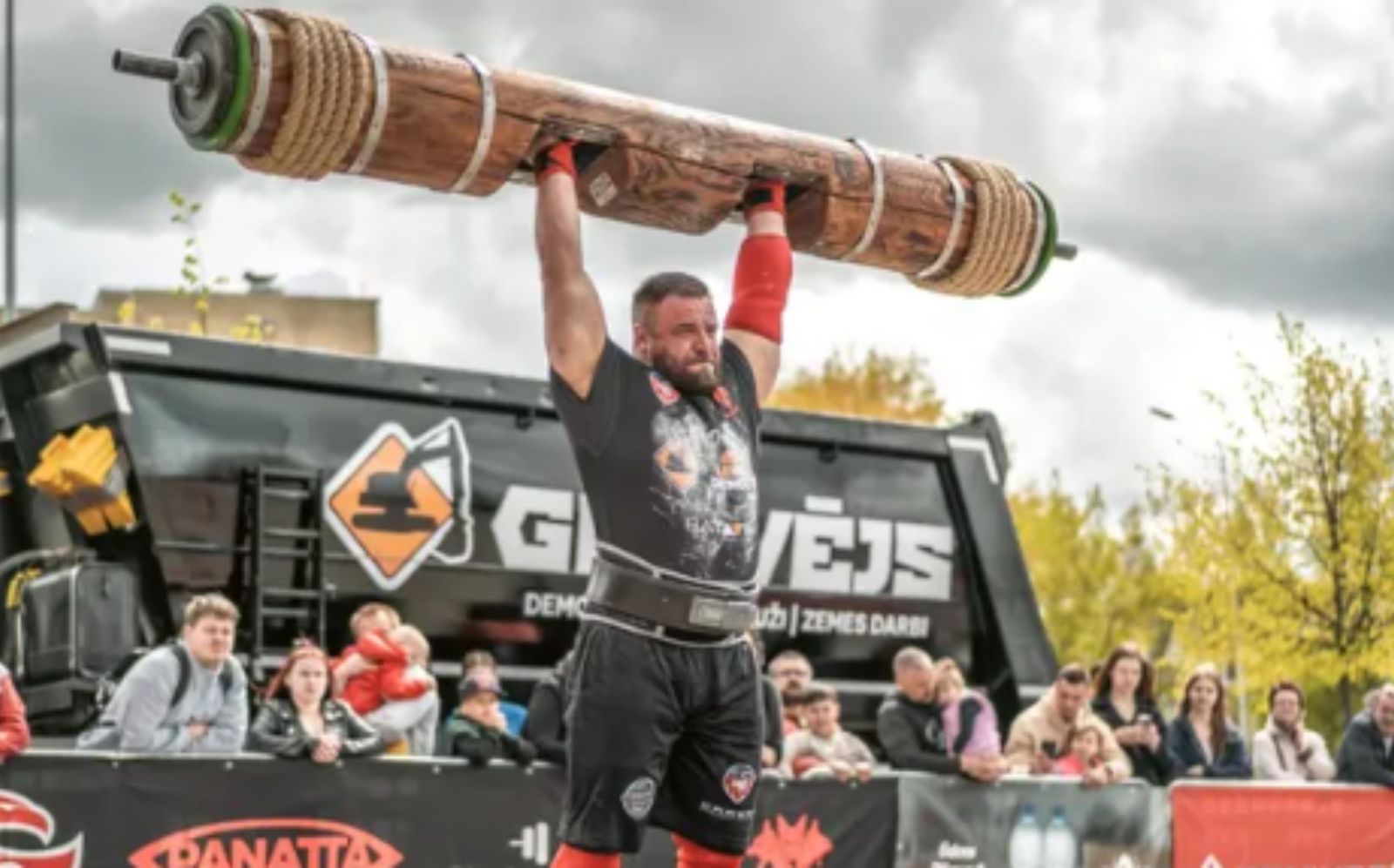 2025 Strongman Champions League Résultats de la Lettonie - Aivars Šmaukstelis Gains - Fitness Volt