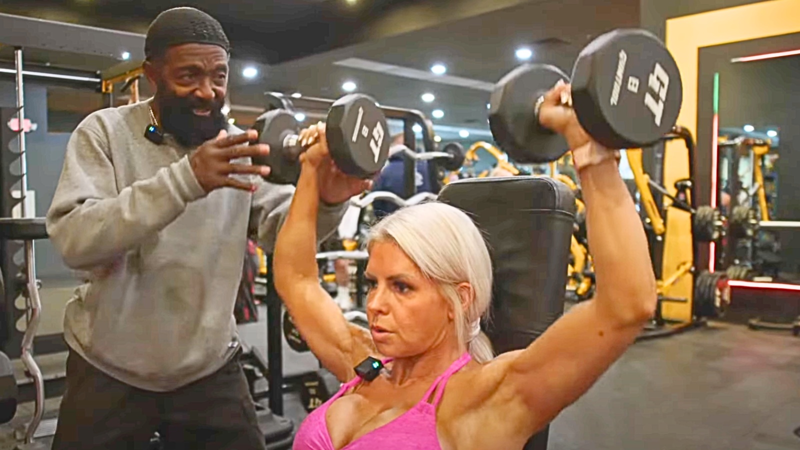 `` Godfather of Bodybuilding '' Charles Glass partage un conseil secret pour une presse à épaule assise qui offre des gains sérieux - Fitness Volt