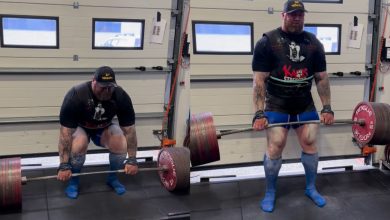 Hafthor Bjornsson écrase un soulevé de terre de 460 kg (1 014,1 lb) deux représentants PR en préparation pour le record du monde - Fitness Volt