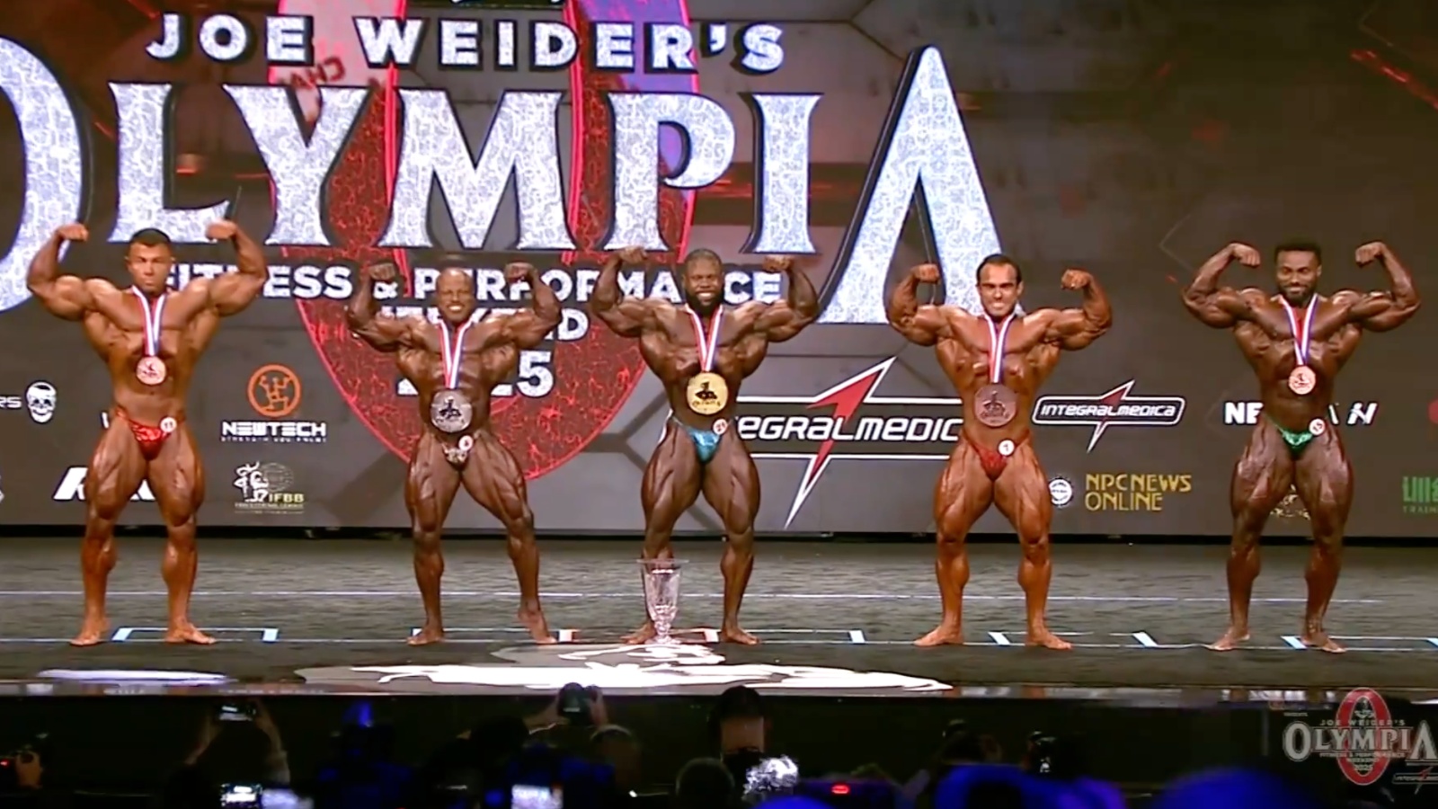 Résultats et prix en argent du 212 Olympia masculin 2025 — Keone Pearson 3-Peats – Fitness Volt